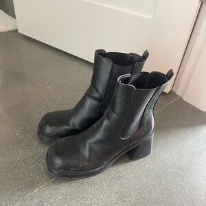 Going out black ankle boots